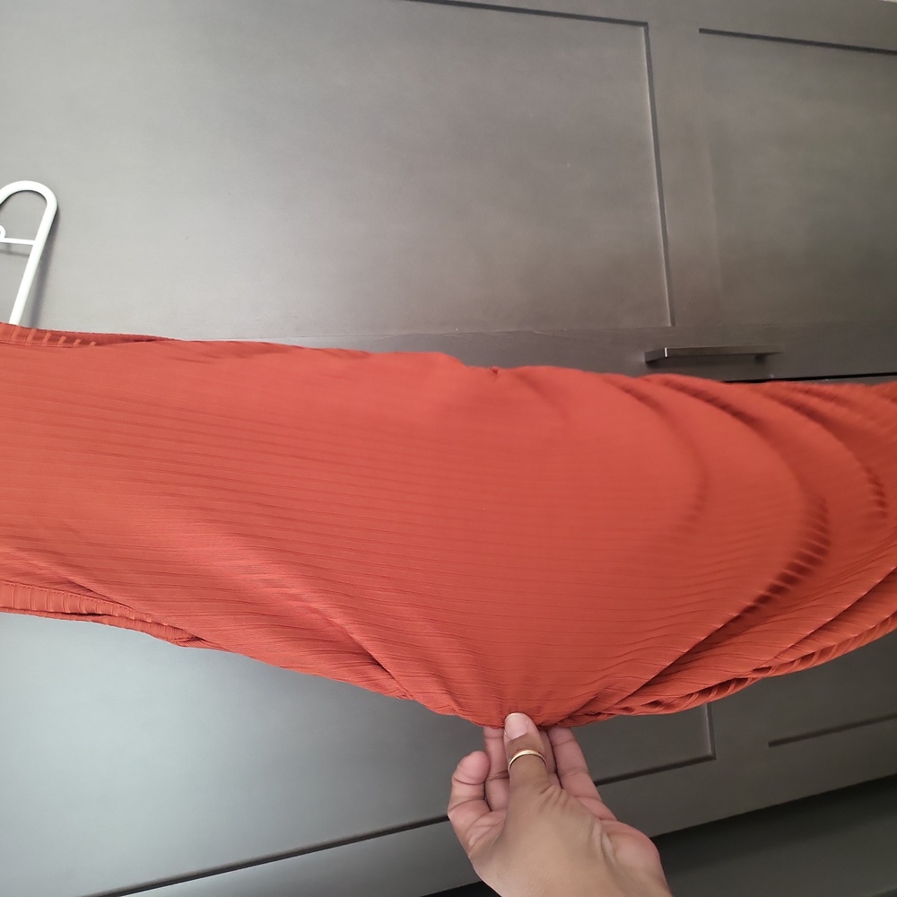 Solid Ruched Bodycon Dress - Picture 2 of 5
